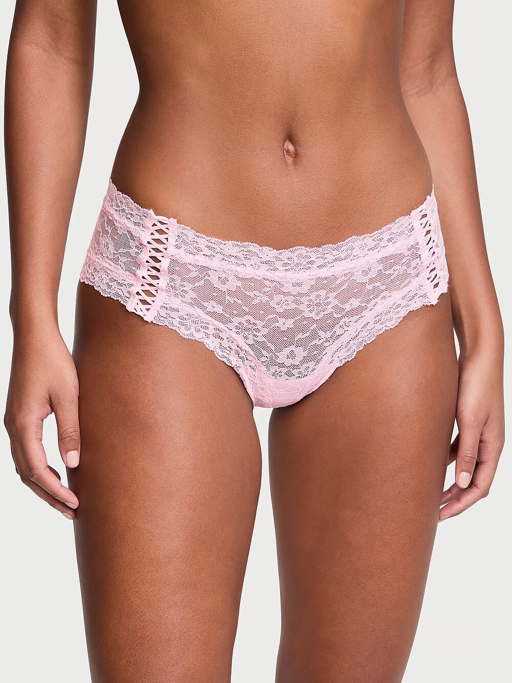 Трусики чіки Victoria's Secret Floral Lace Cheeky Panty 415981QCJ фото