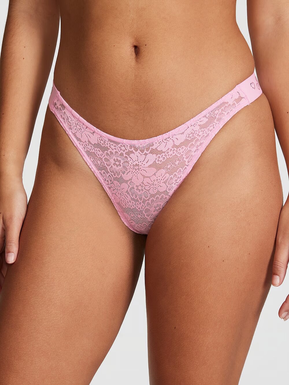 Трусики тонг PINK Wink Logo High-Leg Thong Panty 342853QB6 фото