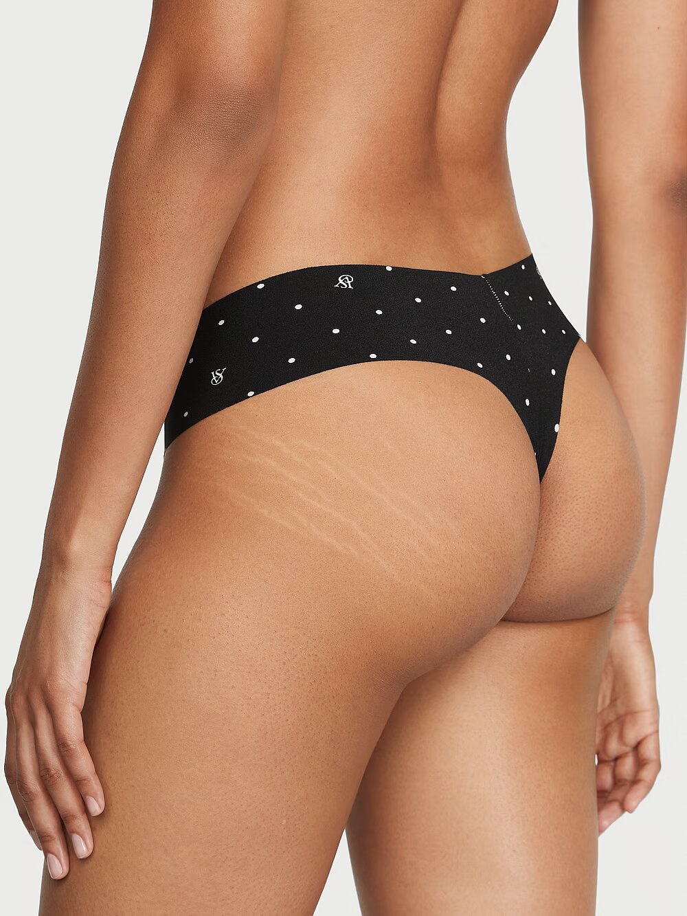 Трусики тонг Victoria's Secret No-Show Thong Panty 416297QCS фото