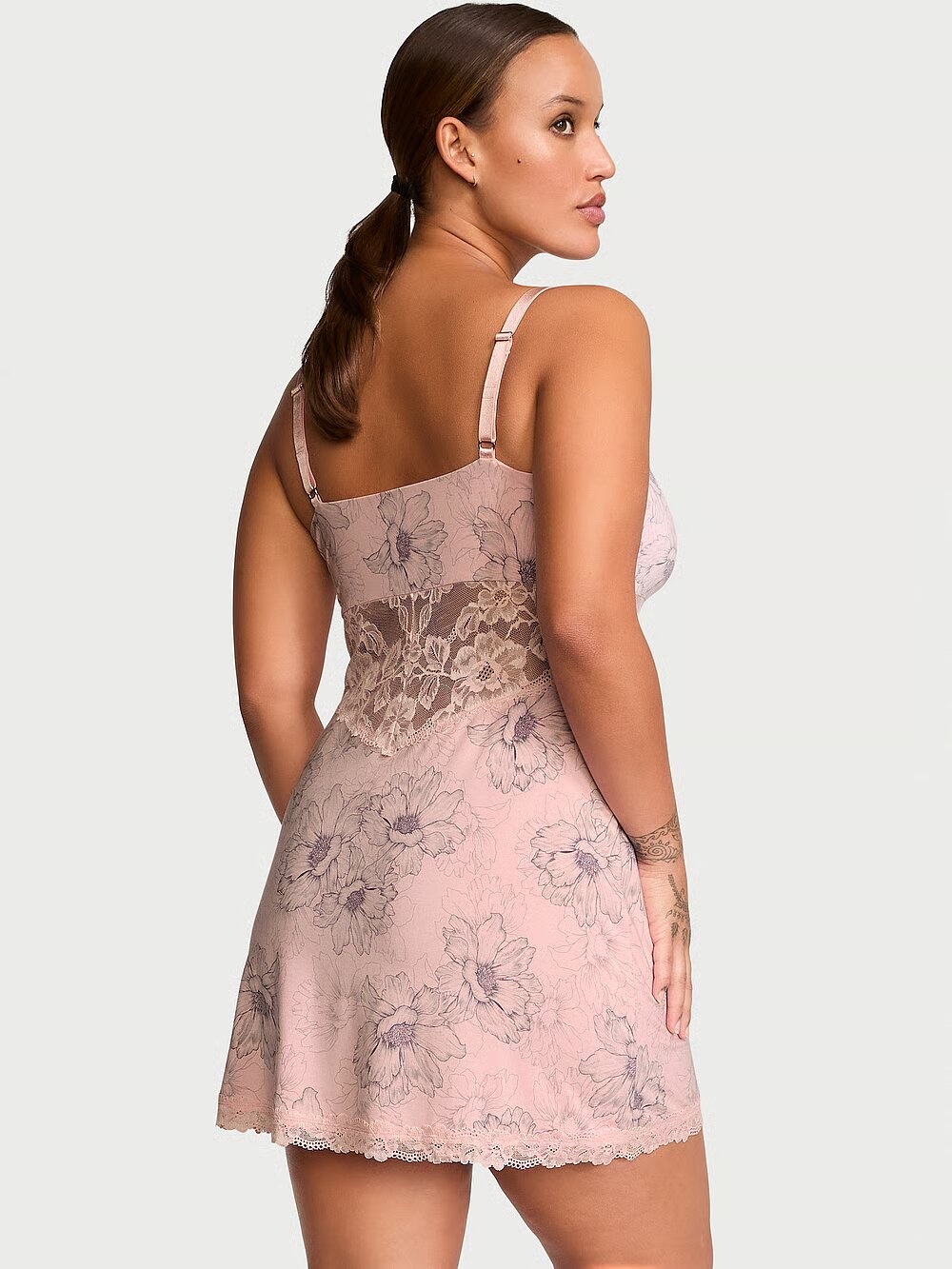 Нічна сорочка Victoria's Secret Modal Lace-Trim Sweetheart Slip Dress 159073QJJ фото