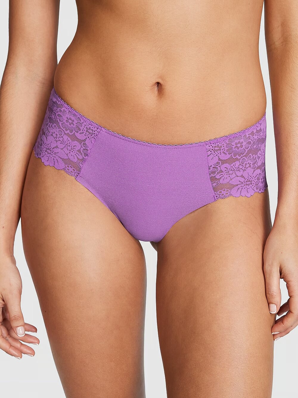 Бесшовные трусики чики Victoria's Secret No-show Cheeky Panty 298625QCJ фото